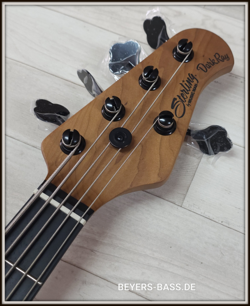 Sterling by Music Man Dark Ray 5, Black